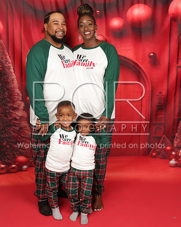 2023_Christmas_Janika Leak-40