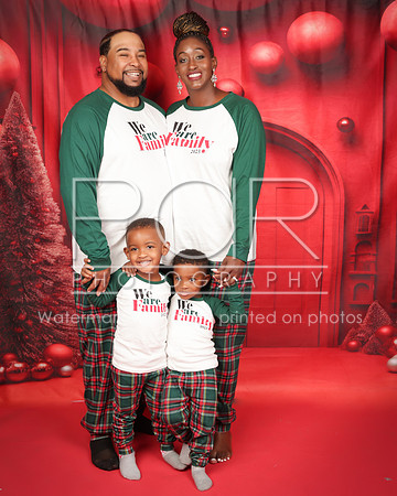 2023_Christmas_Janika Leak-41