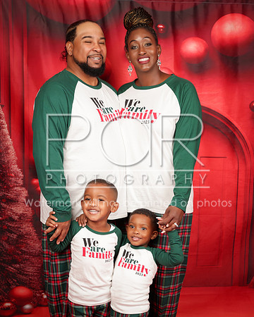 2023_Christmas_Janika Leak-44