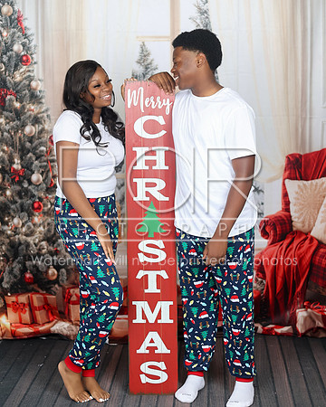 2024_Christmas_Markayla-7