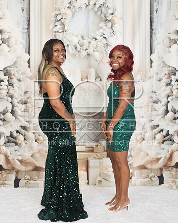 2024_Christmas_Leneisha-19