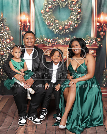 2023_Christmas_Keondra-1
