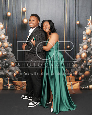 2023_Christmas_Keondra-16
