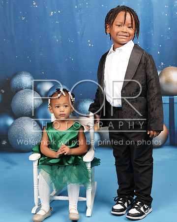 2023_Christmas_Keondra-21