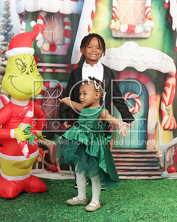 2023_Christmas_Keondra-26