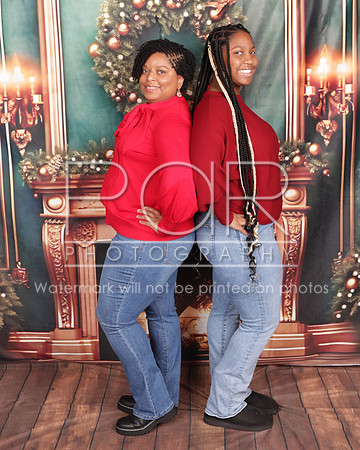 2023_Christmas_Shaunte Watts-4