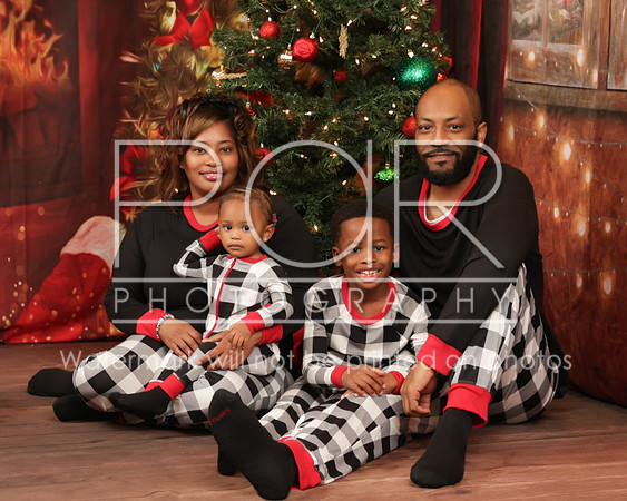 2023_Christmas_Angeline-7