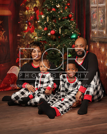 2023_Christmas_Angeline-8