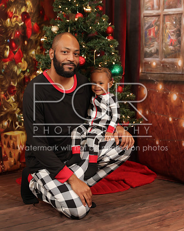 2023_Christmas_Angeline-12