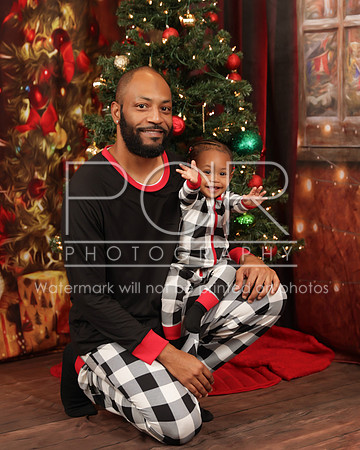 2023_Christmas_Angeline-14