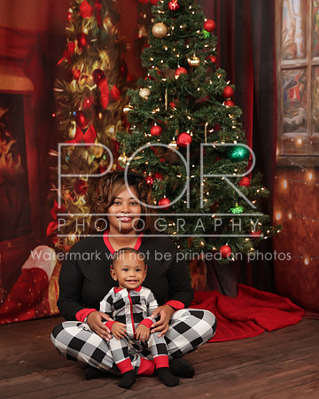 2023_Christmas_Angeline-16