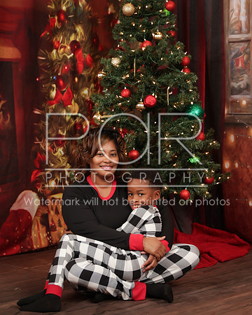 2023_Christmas_Angeline-18