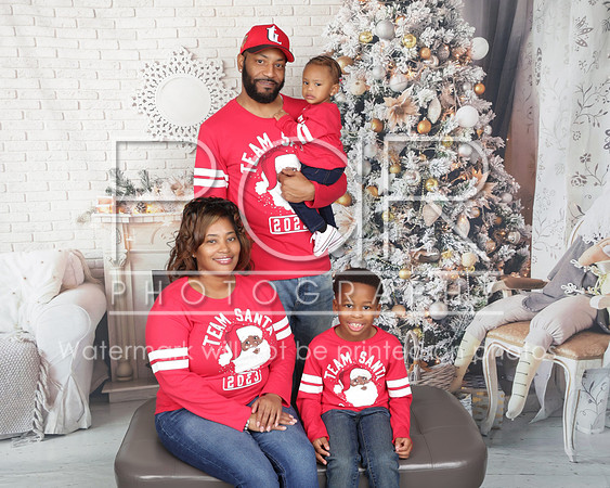 2023_Christmas_Angeline-22