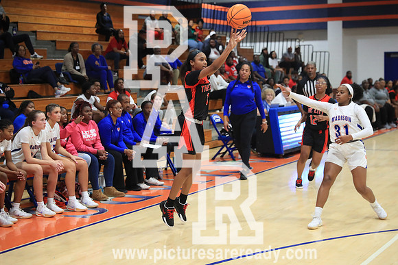 2024_Bball_Girls_YazooCityvsMadisonCen-38