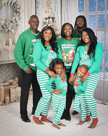 2024_Christmas_Sutton Family-77