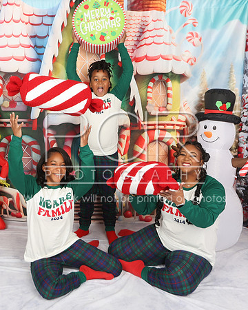 2024_Christmas_Tyerris-9
