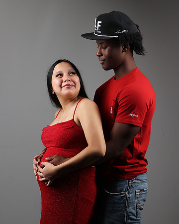 2024_Christmas_Maternity_Emily-14