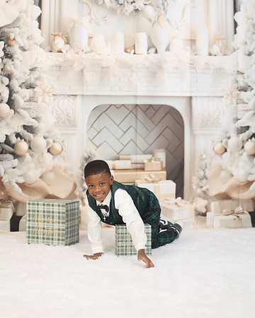 2024_Christmas_Elexis-30