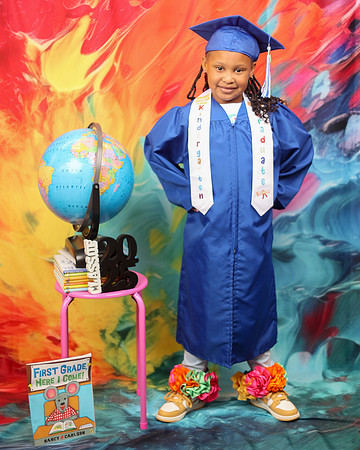 2025_Grad_Raegan-46