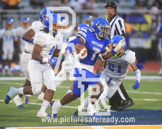 2023_Fball_JeffCovsMurrah-31