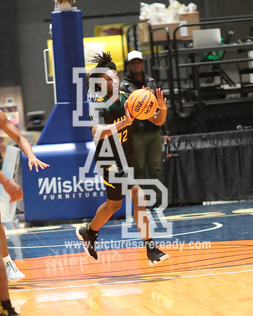 2024_Boys_Bball_McCombvsGreenwood-52