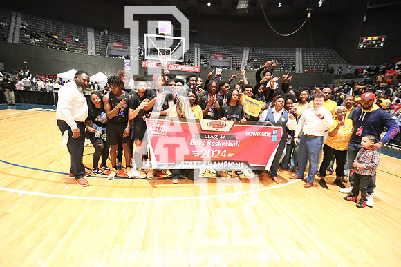 2024_Boys_Bball_RaymondvsMcComb-150