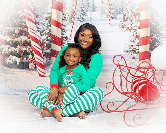 2024_Christmas_Sutton Family-52