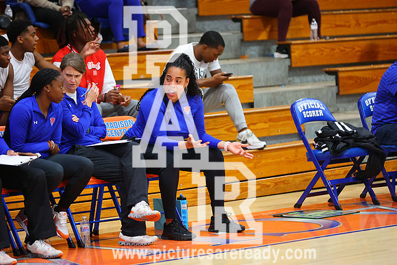 2024_Bball_Girls_YazooCityvsMadisonCen-25