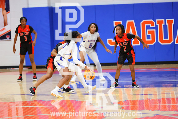 2024_Bball_Girls_YazooCityvsMadisonCen-18