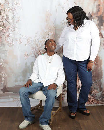 2024_SchquitaJones_Family-20