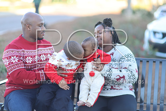 2024_Christmas_Shanita-37