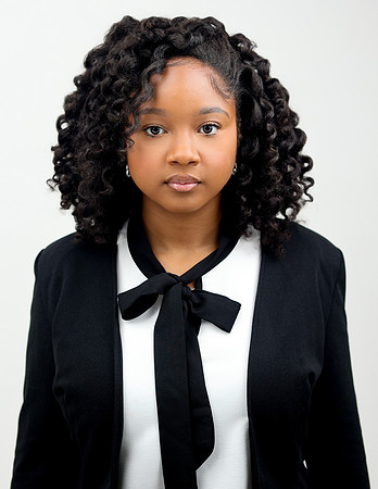 2025_Headshots_Shelby-10