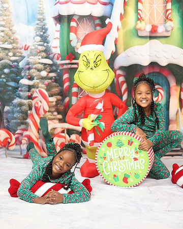 2024_Christmas_Twins-14
