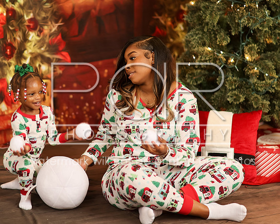 2024_Christmas_Zhakeria-1