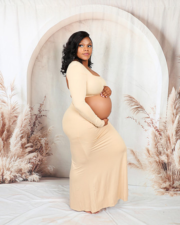 2025_Maternity_Elexis-26