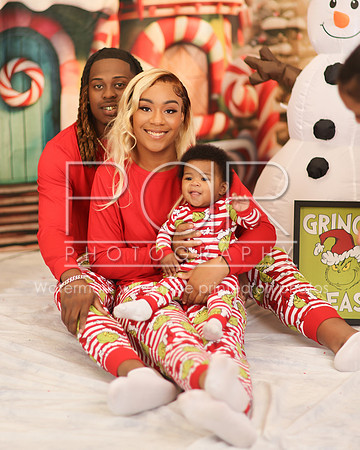 2024_Christmas_Asia Taylor-16