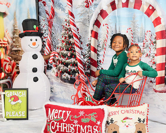 2024_Christmas_Keondra Mack-1