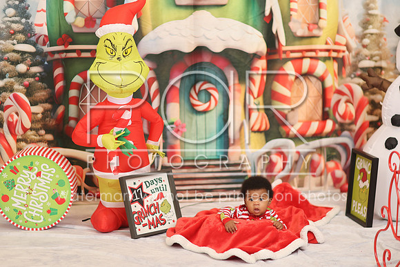 2024_Christmas_Asia Taylor-6
