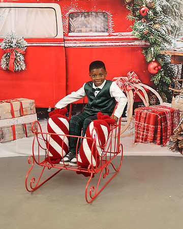 2024_Christmas_Elexis-64