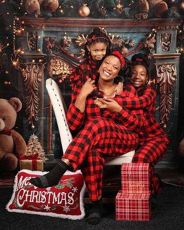2024_Christmas_Charcy-6