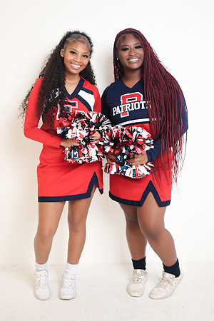 2025_SeniorRep_LRiyah_Cheer-5