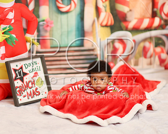 2024_Christmas_Asia Taylor-1