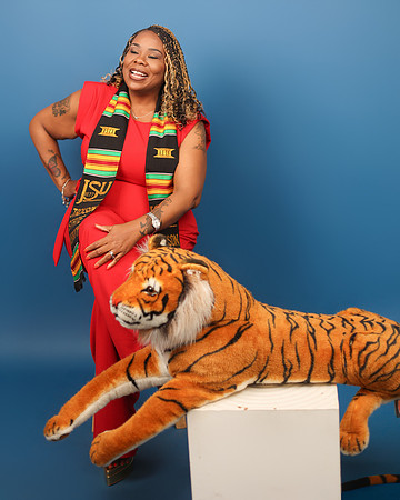 2025_Grad_AnnLewis-2