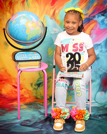 2025_Grad_Raegan-34
