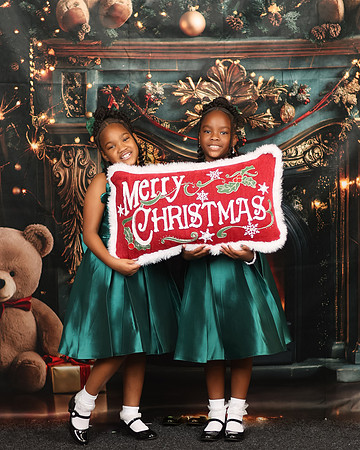 2024_Christmas_Twins-18