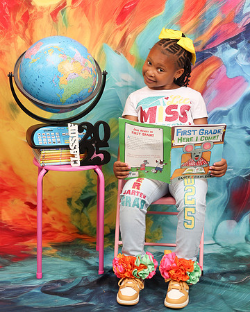 2025_Grad_Raegan-31