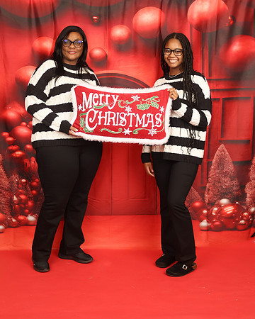 2024_Christmas_Kimberly-5