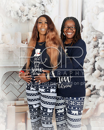 2024_Christmas_LaToya Shelton-12