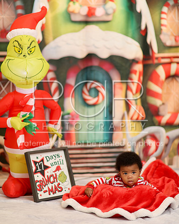 2024_Christmas_Asia Taylor-3