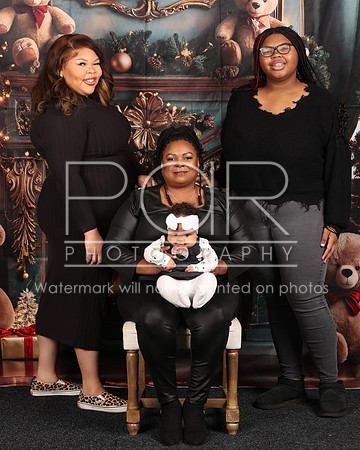 2024_Christmas_Dorothy-15